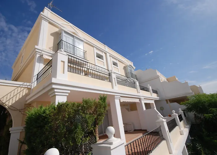 Apartament Aloha Gardens By Vacation Care